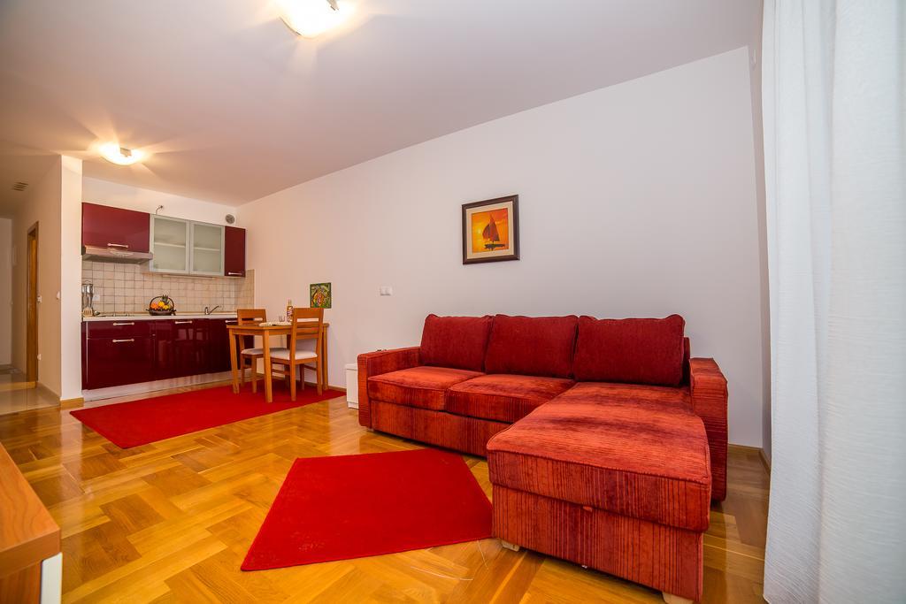 Apartments Kristina Makarska Zewnętrze zdjęcie
