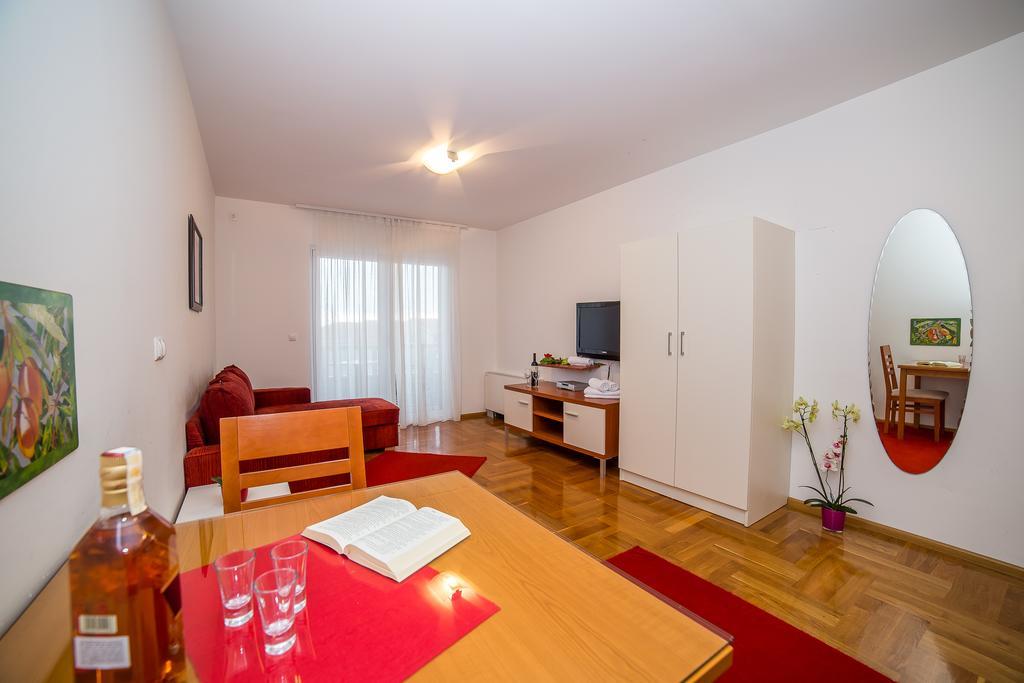 Apartments Kristina Makarska Zewnętrze zdjęcie