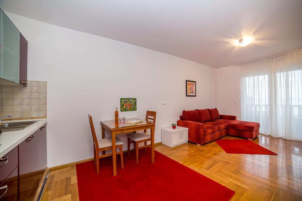 Apartments Kristina Makarska Zewnętrze zdjęcie