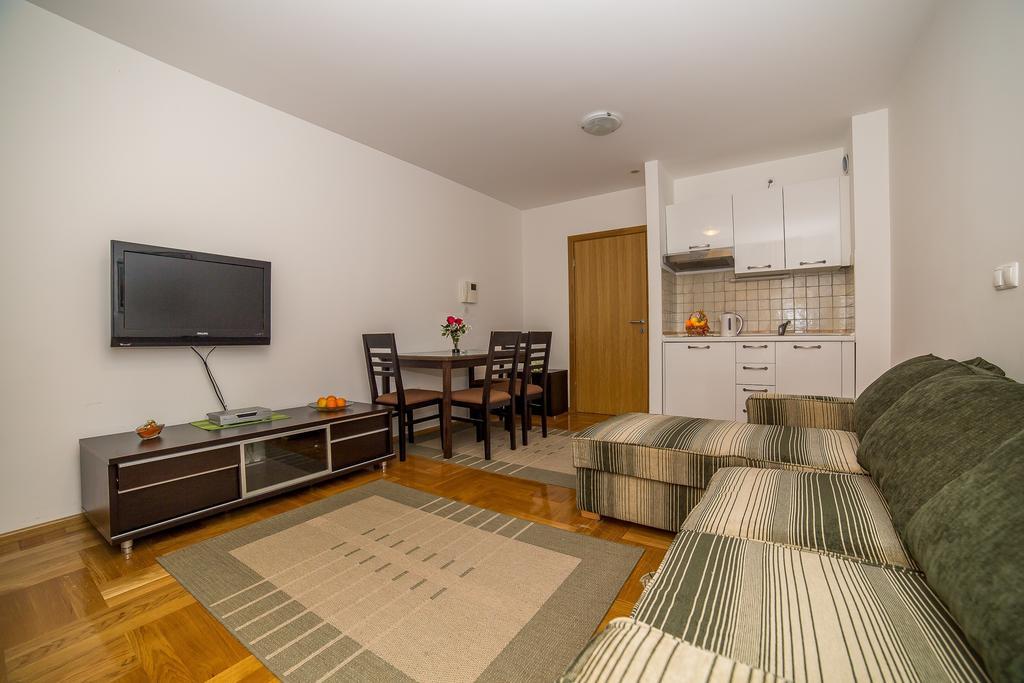 Apartments Kristina Makarska Zewnętrze zdjęcie