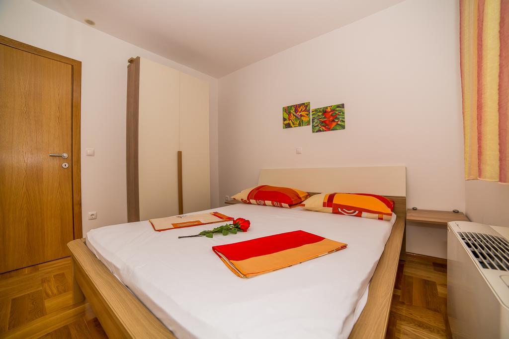 Apartments Kristina Makarska Zewnętrze zdjęcie
