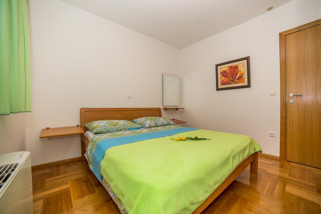 Apartments Kristina Makarska Zewnętrze zdjęcie