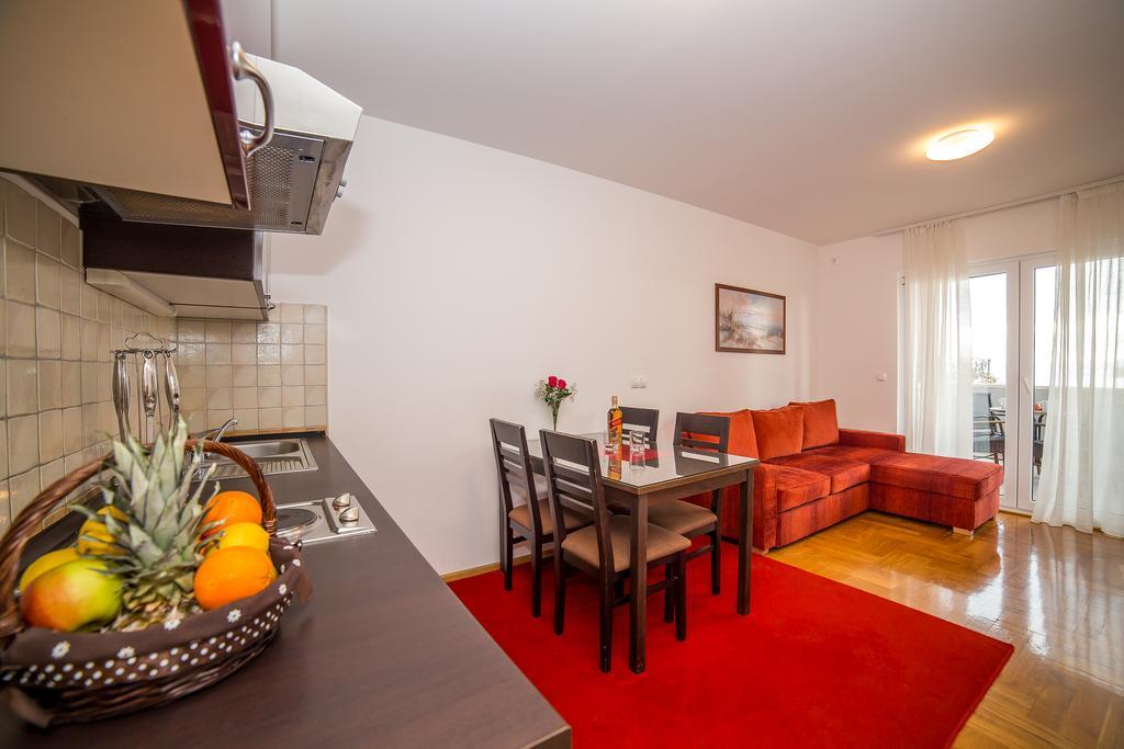 Apartments Kristina Makarska Zewnętrze zdjęcie