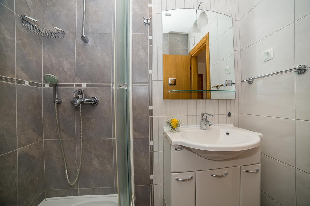 Apartments Kristina Makarska Zewnętrze zdjęcie