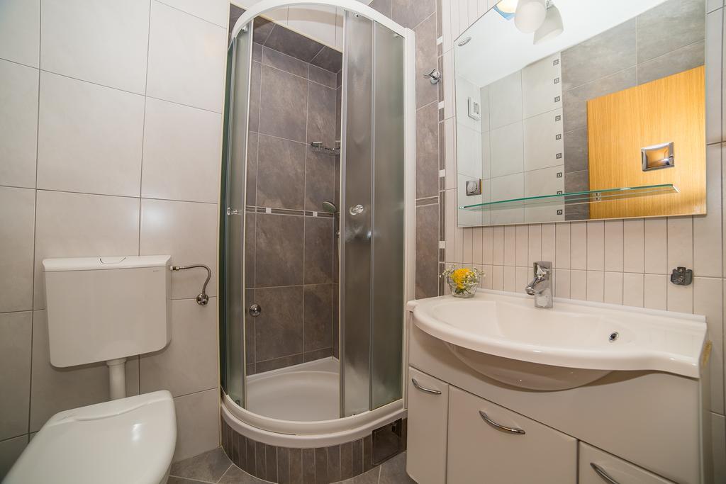 Apartments Kristina Makarska Zewnętrze zdjęcie