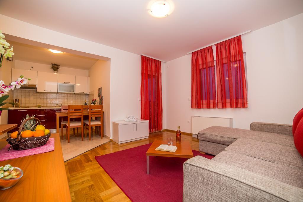 Apartments Kristina Makarska Zewnętrze zdjęcie