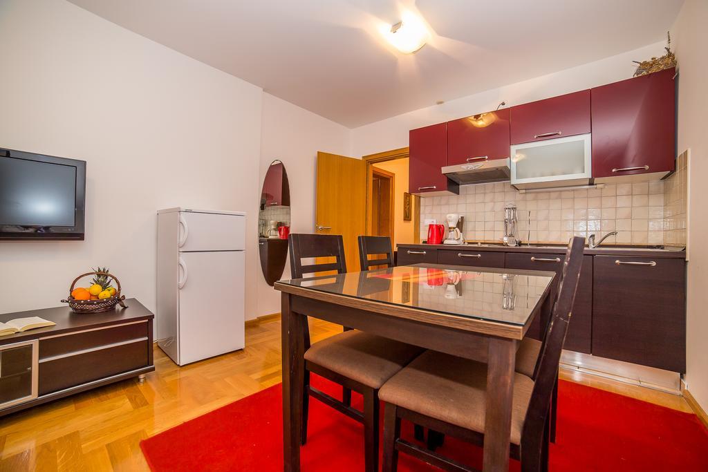 Apartments Kristina Makarska Zewnętrze zdjęcie