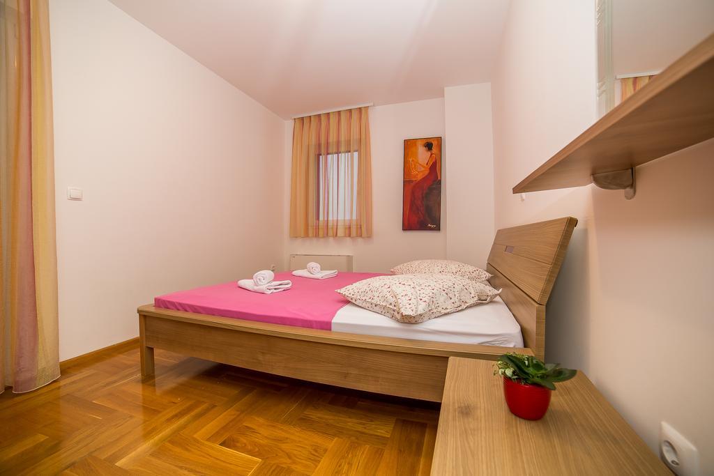 Apartments Kristina Makarska Zewnętrze zdjęcie