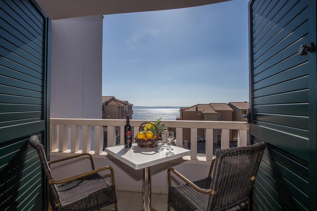 Apartments Kristina Makarska Zewnętrze zdjęcie